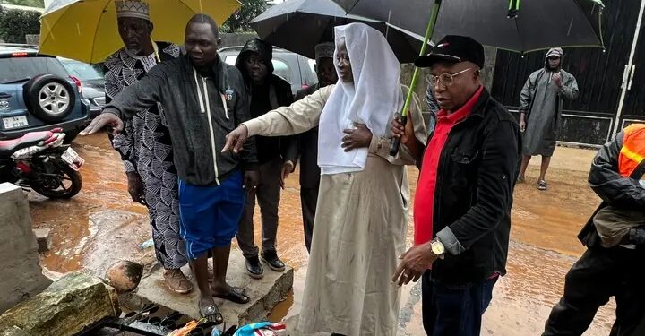 Conakry/Lambanyi : Le président de la Délégation Spéciale auprès des familles touchées par les inondations
