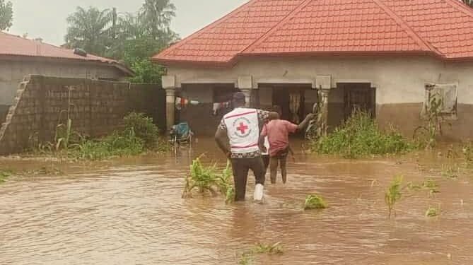 Conakry-Wonkifong englouti : Un jeune héros perd la vie, 61 familles sinistrées, appel urgent à l&rsquo;État