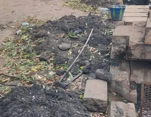 Conakry : L’Agence Nationale de l’Assainissement et de la Salubrité Publique intensifie le curage des caniveaux