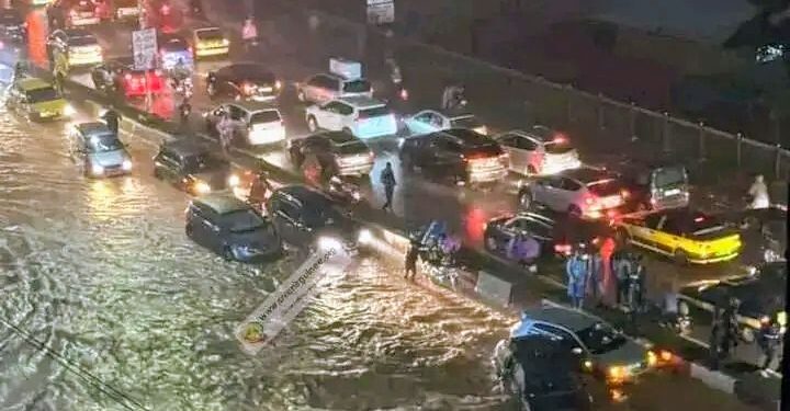 Alerte aux inondations à Conakry : L’AGEROUTE appelle à la prudence