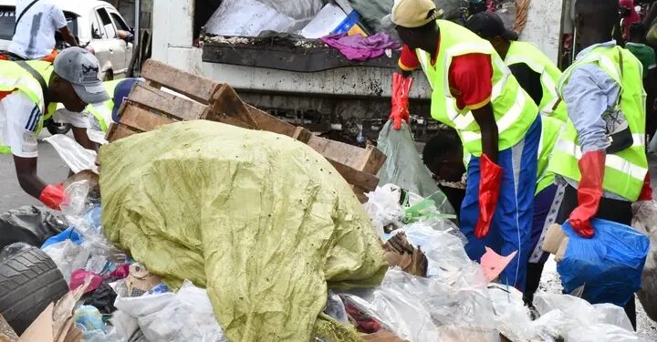 Conakry : Forte mobilisation des citoyens de Matoto pour l&rsquo;assainissement des marchés