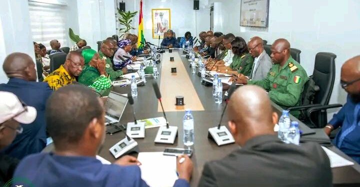 Guinée : Le ministère de l’Environnement trace la voie vers une action climatique renforcée