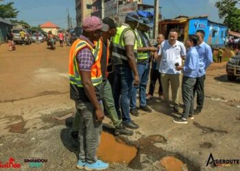 Entretien routier après les fortes pluies : AGEROUTE Guinée intensifie ses interventions