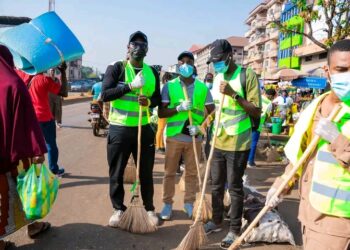 Protection de l’environnement : L&rsquo;ANASP participe à une journée d&rsquo;assainissement à Conakry