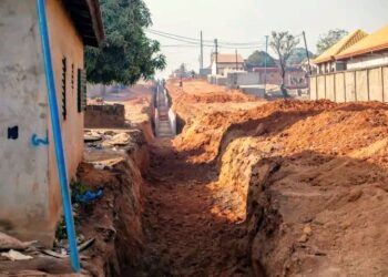 Guinée : Le Ministre des Infrastructures supervise l’avancement des travaux de voiries urbaines