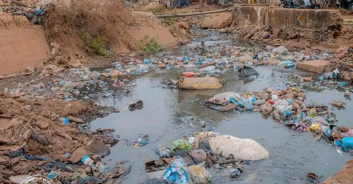 Conakry : La mairie de Matoto s’engage aux côtés de l’État pour l’assainissement