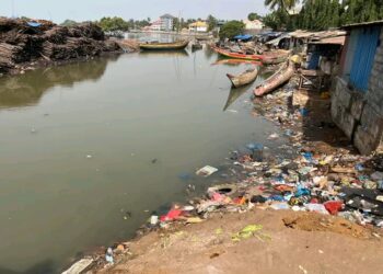 La secrétaire générale de la Mairie de Lambanyi en 1ère ligne pour la sensibilisation des citoyens en faveur de l&rsquo;assainissement