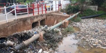 🇬🇳Conakry : Les travaux de curage entre Lambanyi et Kobayah se poursuivent pour prévenir les inondations