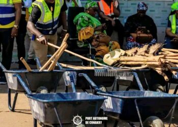 🇬🇳Opération de déguerpissement et d’assainissement au Port Autonome de Conakry