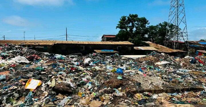 🇬🇳Commune de Dixinn : Un nouveau dépotoir sauvage prend forme à ciel ouvert