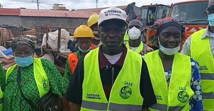 🇬🇳Boké : Une campagne de salubrité menée par le nouveau maire Bassekou Amirou Dramé