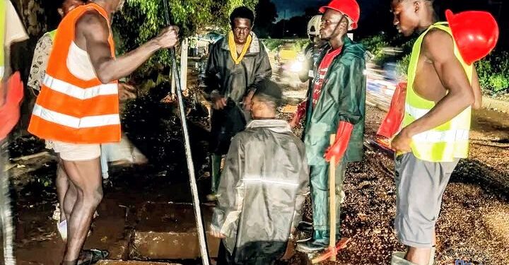 🇬🇳Conakry : Lambanyi intensifie ses opérations de curage des caniveaux