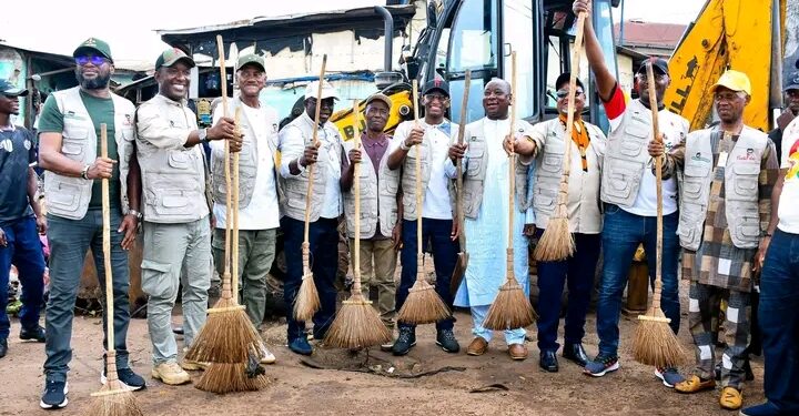 🇬🇳Conakry : Les anciens présidents de délégations spéciales mobilisés pour l’assainissement