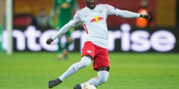 ARCHIVE - Le joueur guinéen Naby Keïta en action avec le ballon Photo: Sebastian Kahnert/dpa