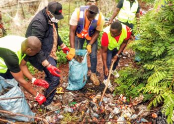 Lutte contre l’insalubrité à Conakry : Des contrevenants arrêtés