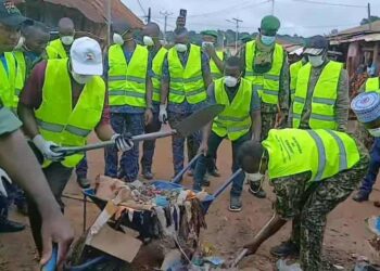 Guinée : Une mobilisation citoyenne pour assainir le marché central et la place des Martyrs