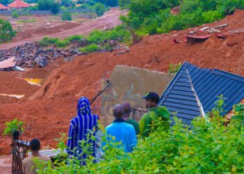 Conseil de Cabinet du Ministère de l’Environnement Glissement de terrain à Manéah : Mesures et orientations de la Ministre