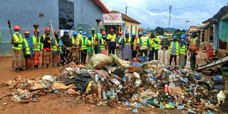 Guinée : Lancement du projet « Quartier propre » à Beyla par l’ONG AJSPDD et Rio Tinto