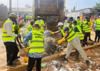 🇬🇳Conakry : Une mobilisation citoyenne pour assainir les abords de la résidence présidentielle