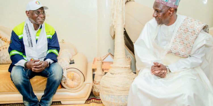 Ahmed Kanté en visite à Labé : Rencontre avec le grand imam El hadj Badrou Bah