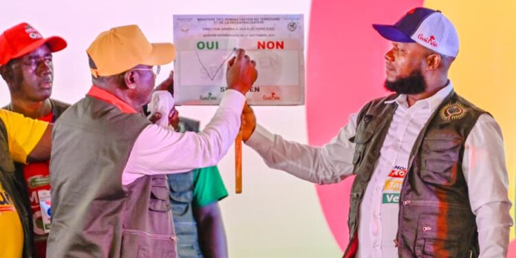 Référendum du 21 septembre : Le Mouvement Rouge Jaune Vert mobilise à Faranah sous le parrainage d’Ahmed Kanté 