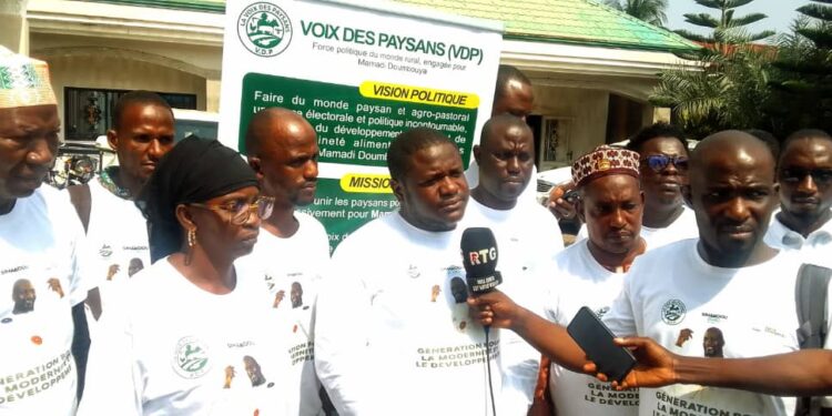Présidentielle du 28 décembre : La Voix des Paysans annonce son soutien à Mamadi Doumbouya