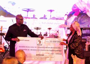 AFRIVAC MOBILISE LE SECTEUR PRIVÉ ET FAIT UN DON DE 50 MILLIONS DE FRANCS CFA EN INTRANTS AU MINISTÈRE DE LA SANTÉ…POUR SOUTENIR LA VACCINATION DES ENFANTS