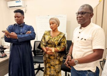 Ramadan : Le couple Bangoura rend une visite de courtoisie à Ahmed Kanté