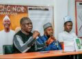 Ahmed Kanté participe à la dédicace de l’ouvrage « Wakara Gan – Les deux tablettes sacrées »