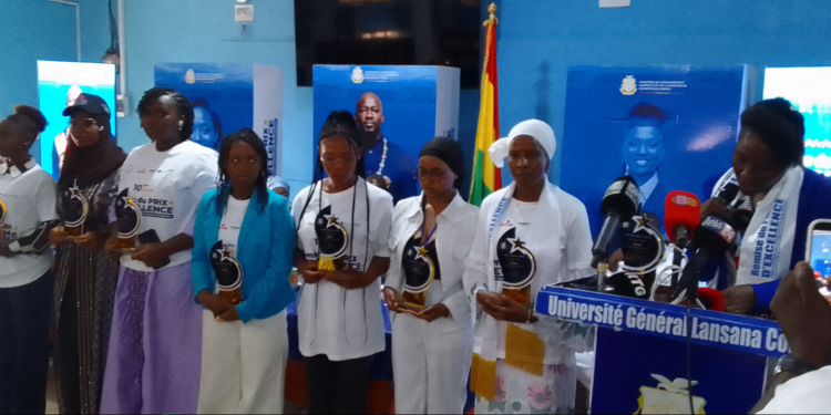 🇬🇳Guinée : Remise du Prix d’Excellence aux meilleures enseignantes, chercheuses et étudiantes