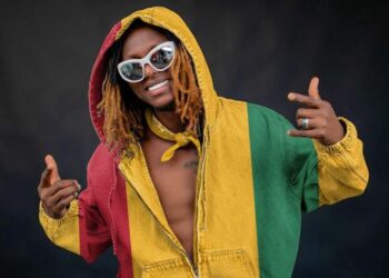 ANTOINE GILBERT & LIL SAAKO : « DOLLA », LE DUO QUI SÉDUIT LE PUBLIC !