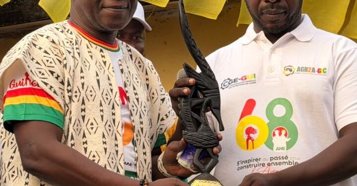 🇬🇳Fête du 2 octobre : la jeunesse de Dixinn Gare célèbre l’indépendance avec Ahmed Kanté