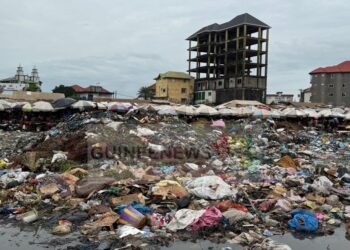 🇬🇳La maire de Ratoma renforce les mesures contre les dépôts anarchiques d&rsquo;ordures
